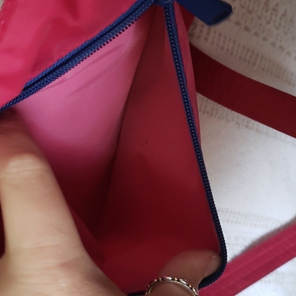 Lug 'swing' crossbody bag, hot pink, 3 sectioned pockets. - Picture 6 of 11